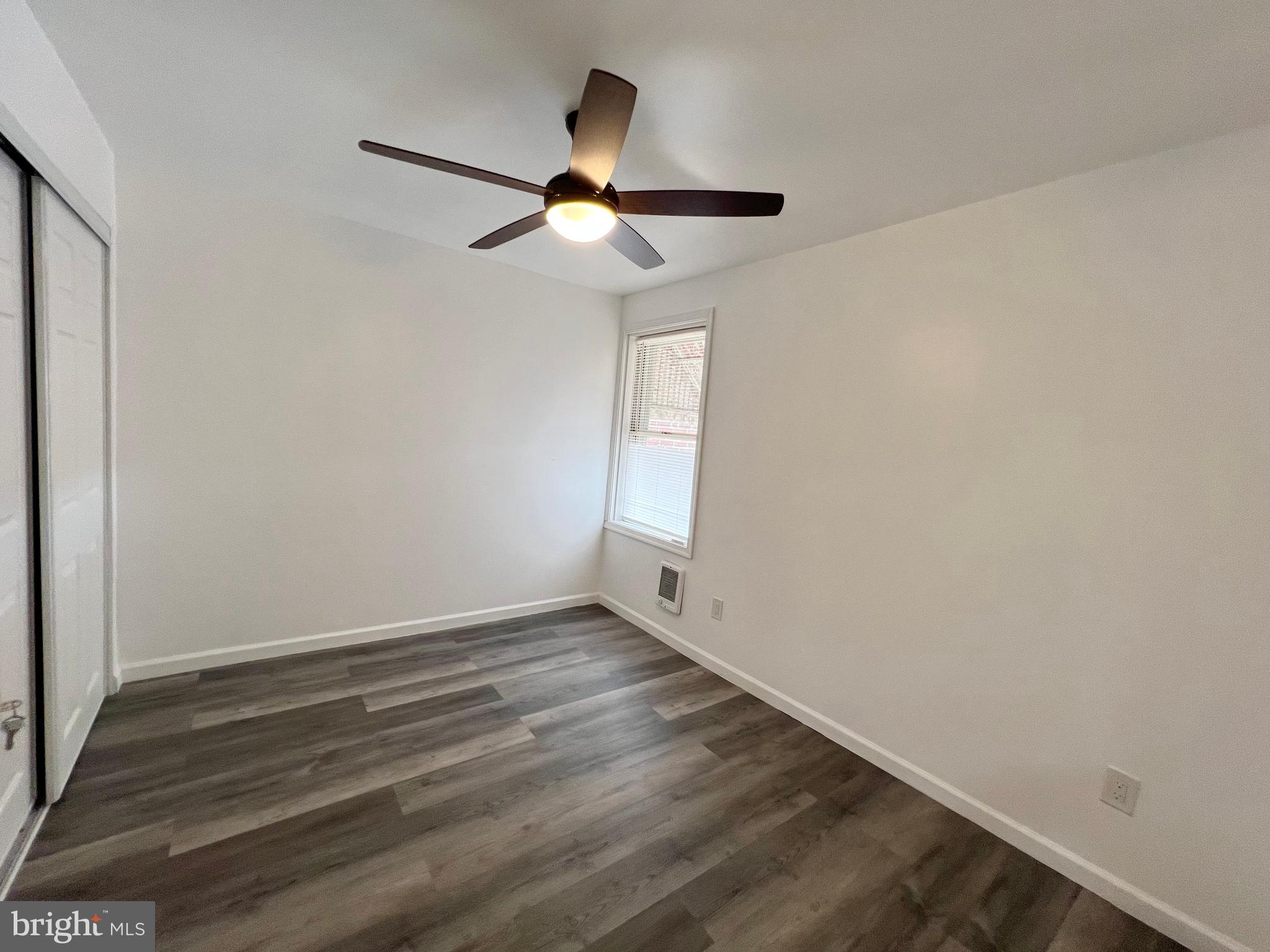 ELMWOOD PARK - Residential