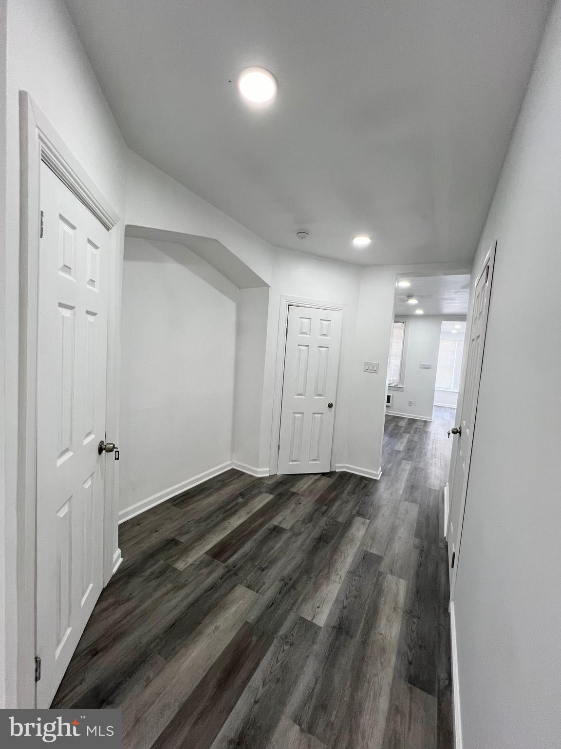 ELMWOOD PARK - Residential