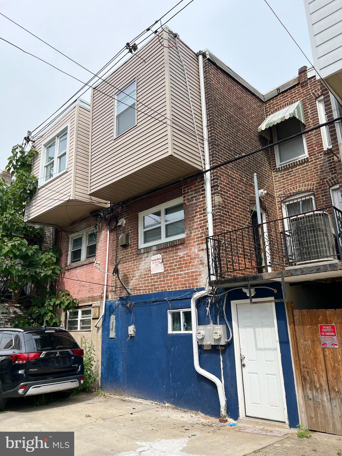 ELMWOOD PARK - Residential