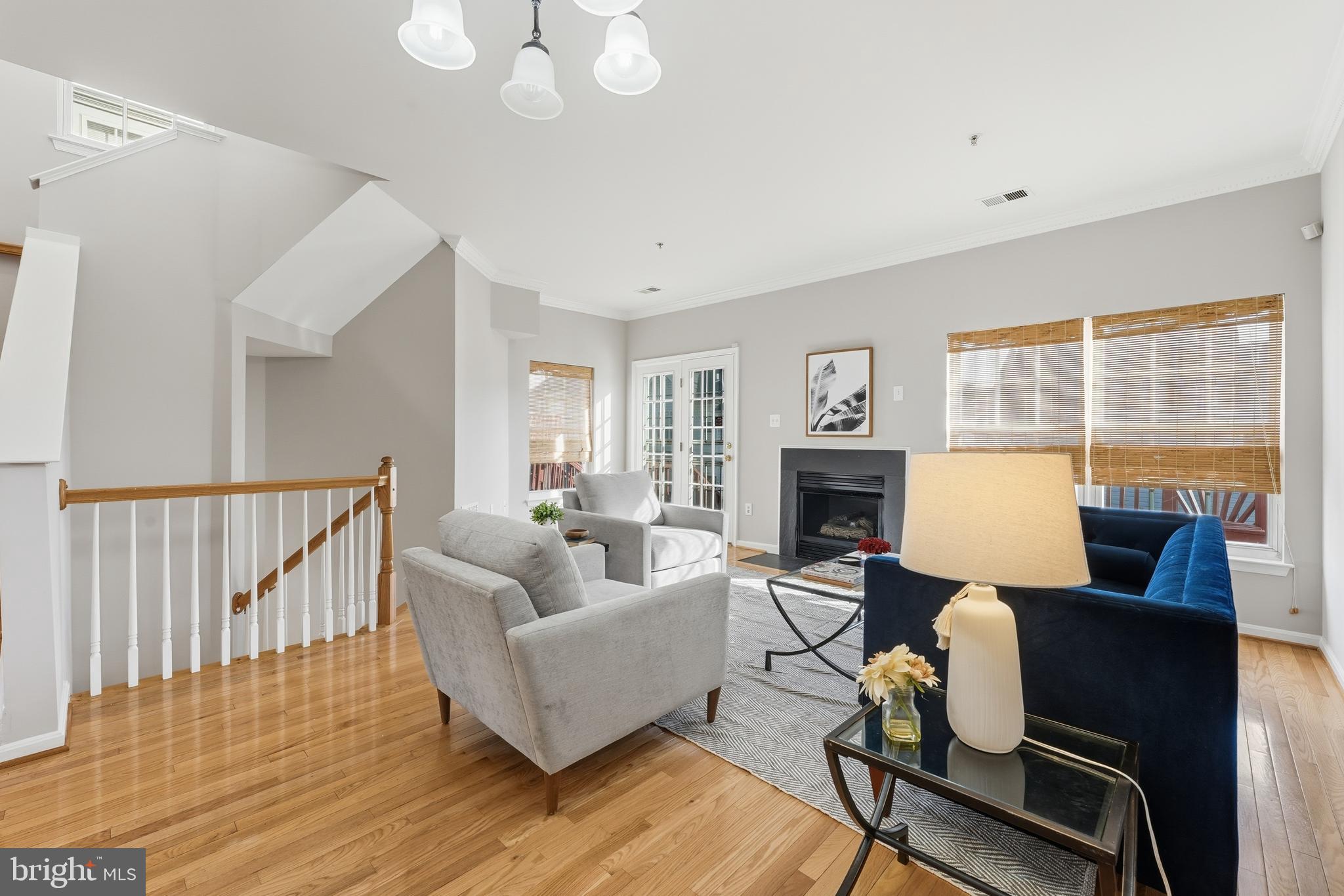 1907 TREMONT STREET SE