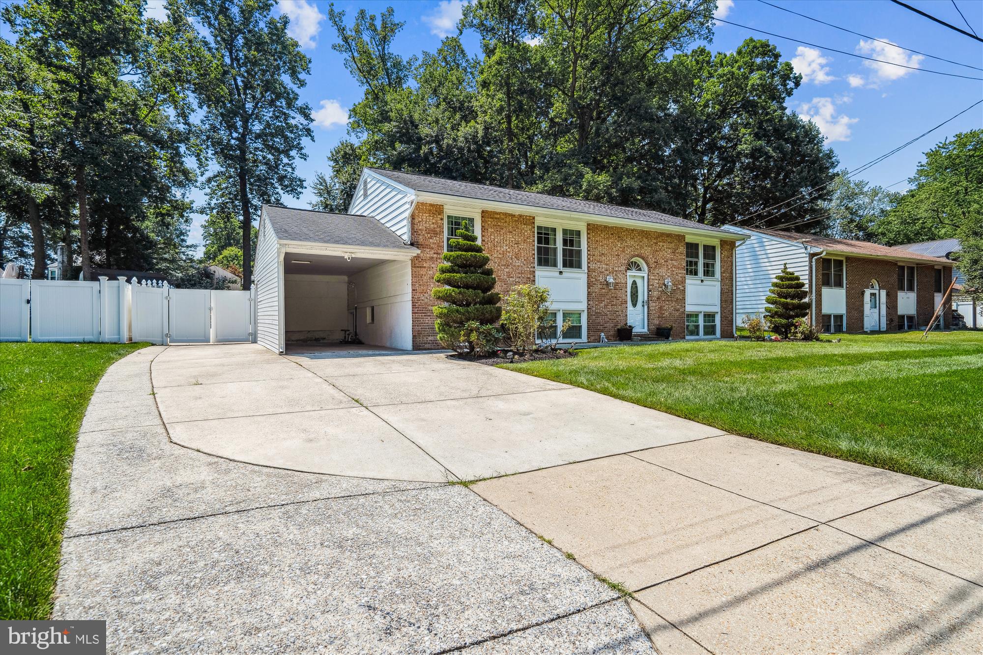 6205 GOODMAN ROAD