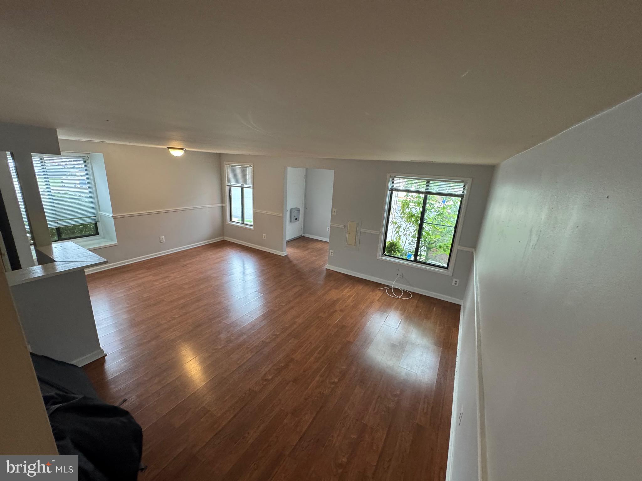 THOMAS CHOICE WEST - Residential Lease