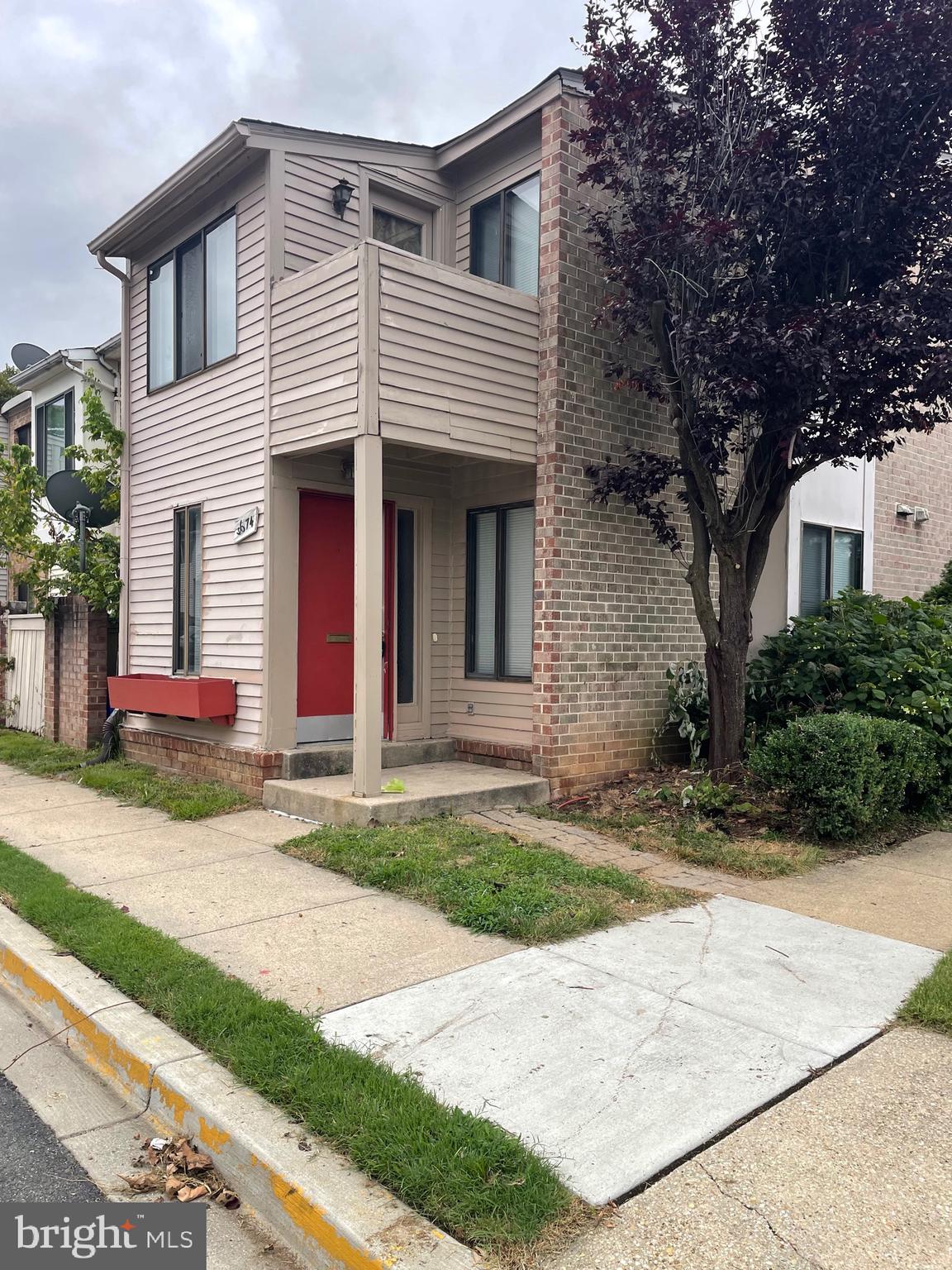 THOMAS CHOICE WEST - Residential Lease