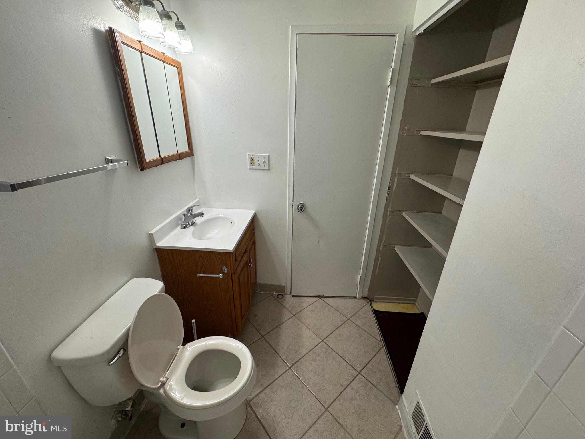 THOMAS CHOICE WEST - Residential Lease