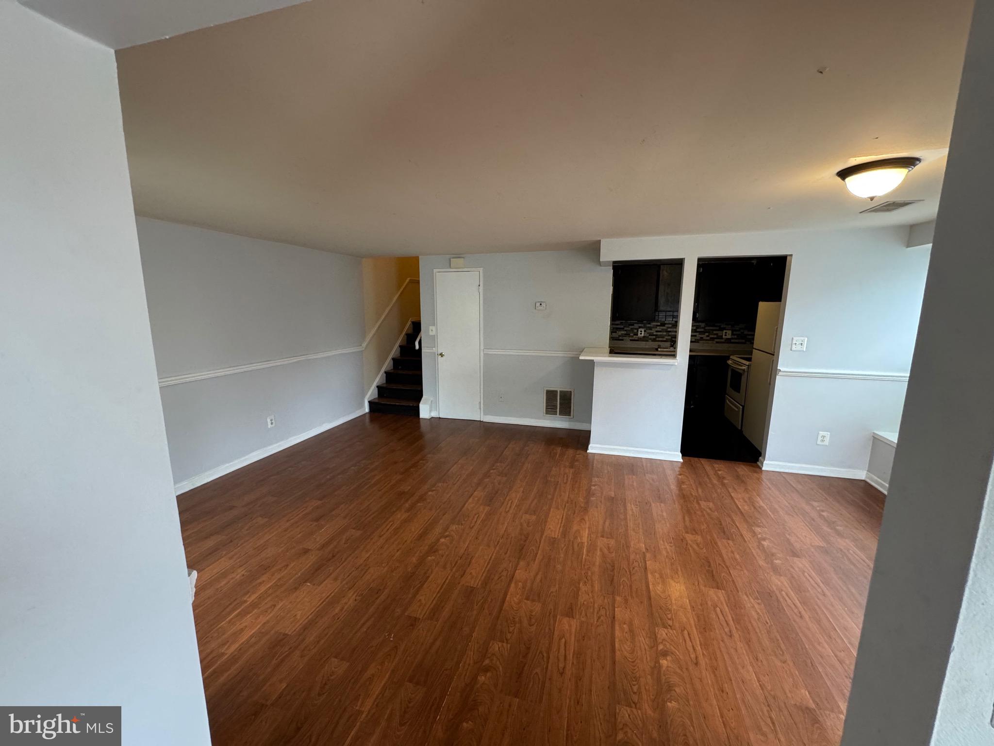 THOMAS CHOICE WEST - Residential Lease