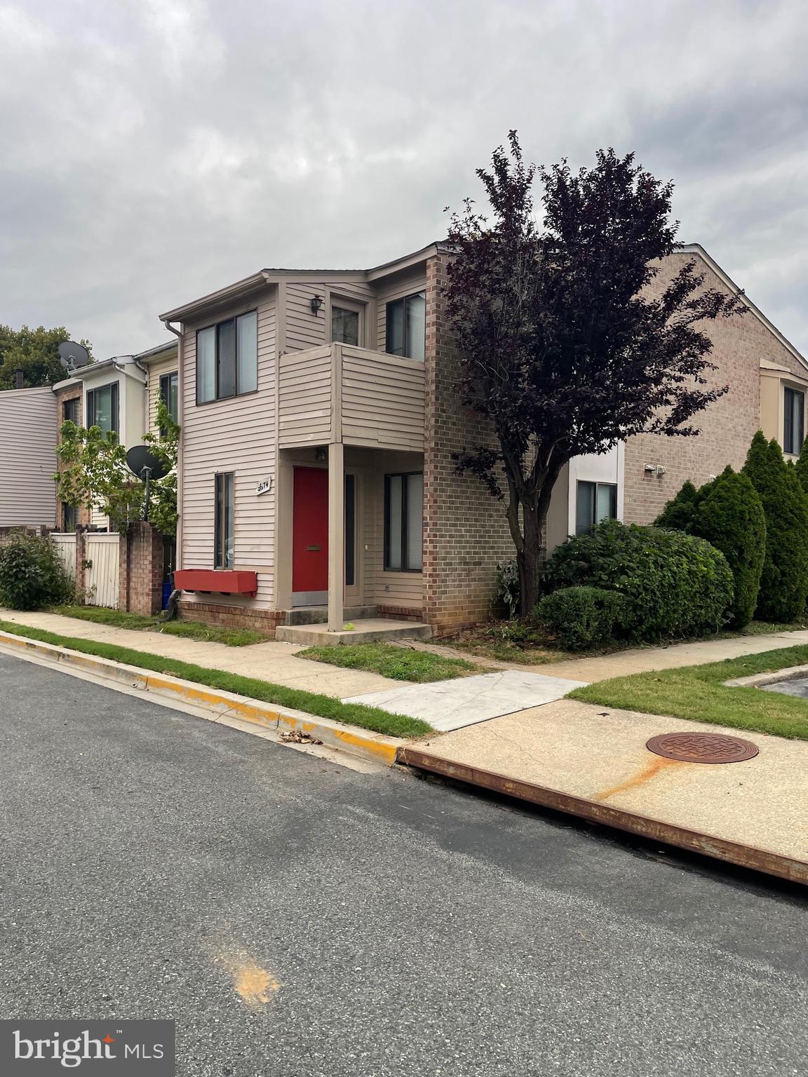 THOMAS CHOICE WEST - Residential Lease