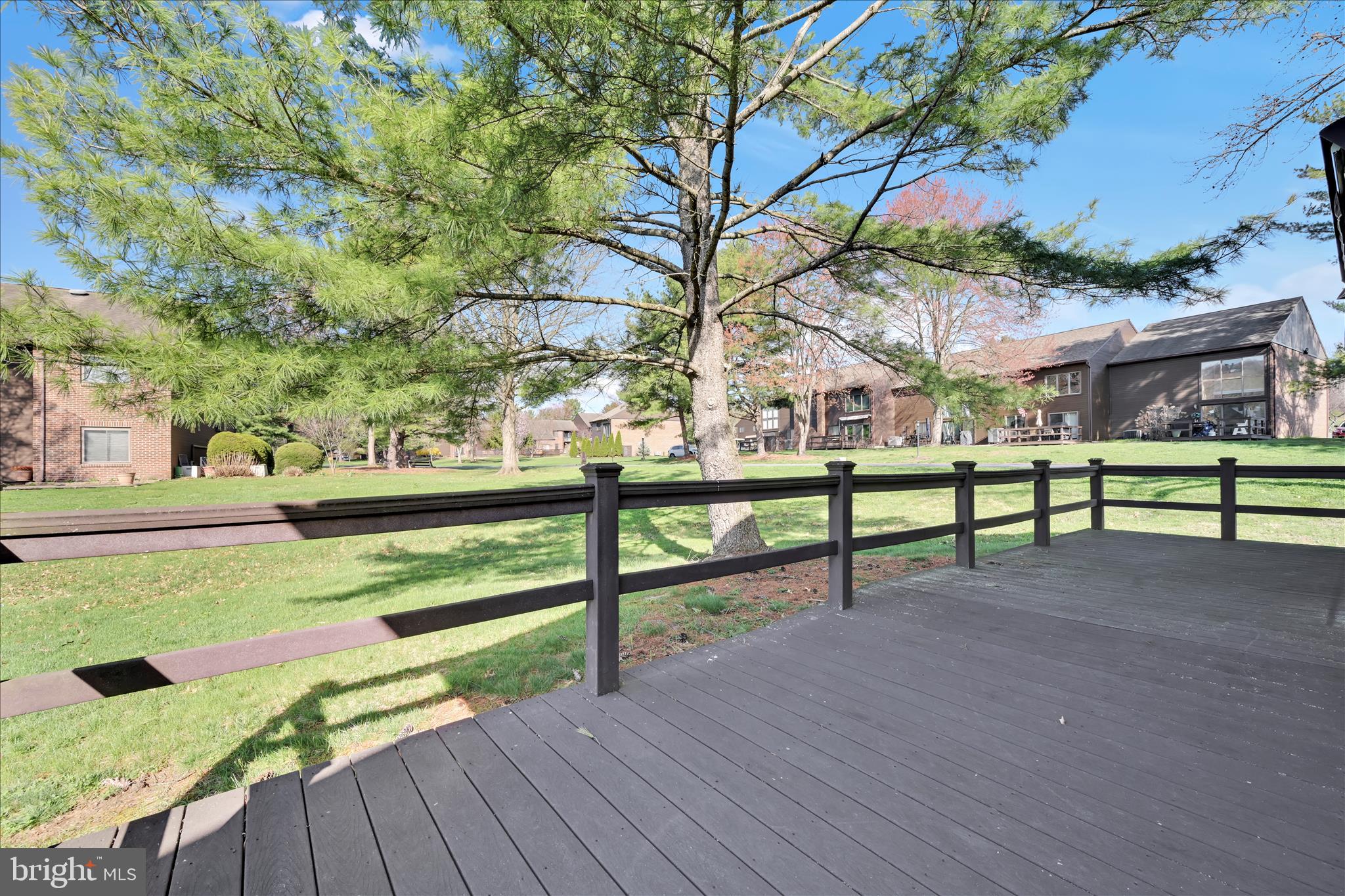 PINE BROOK - Residential