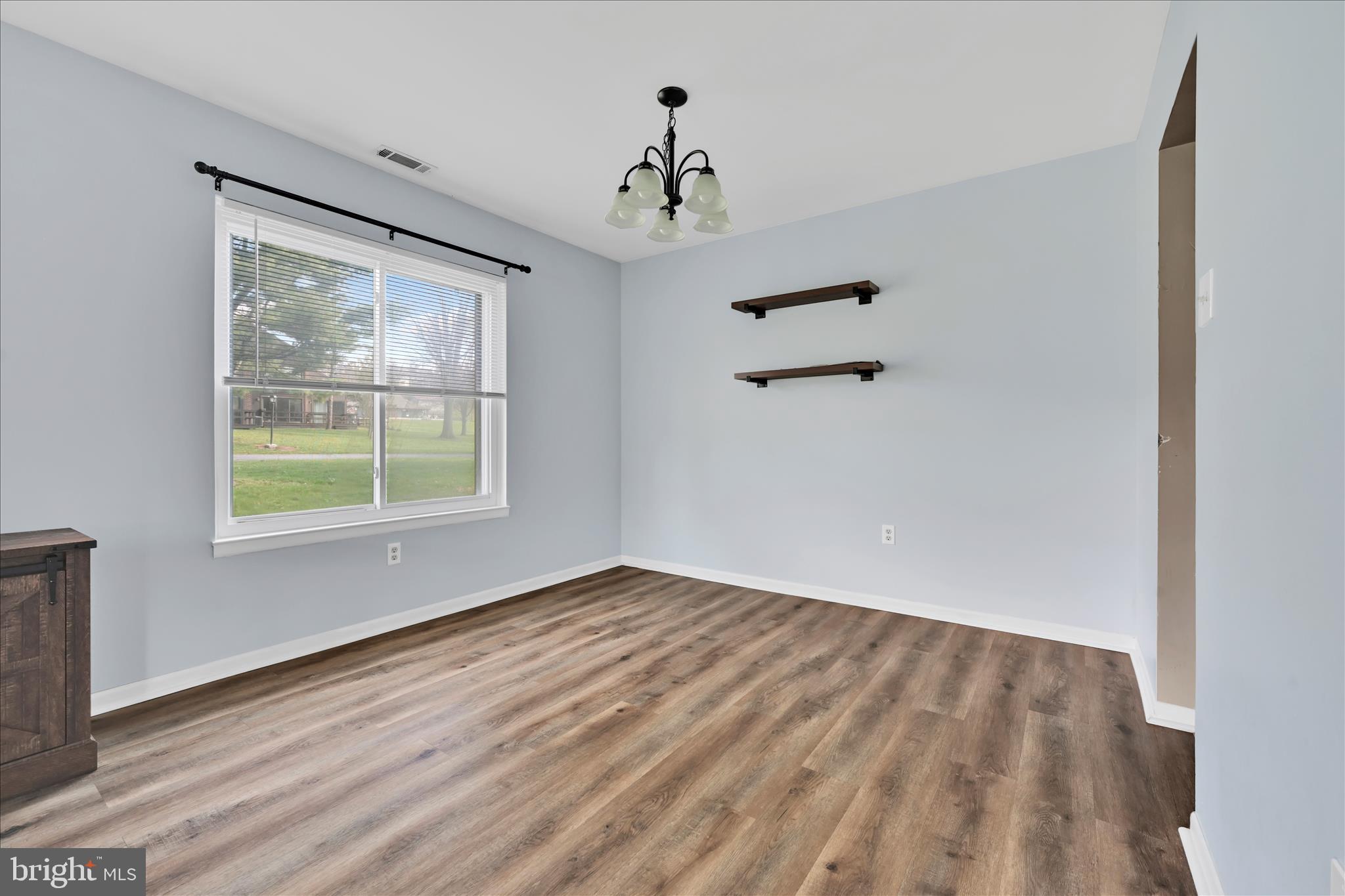 PINE BROOK - Residential