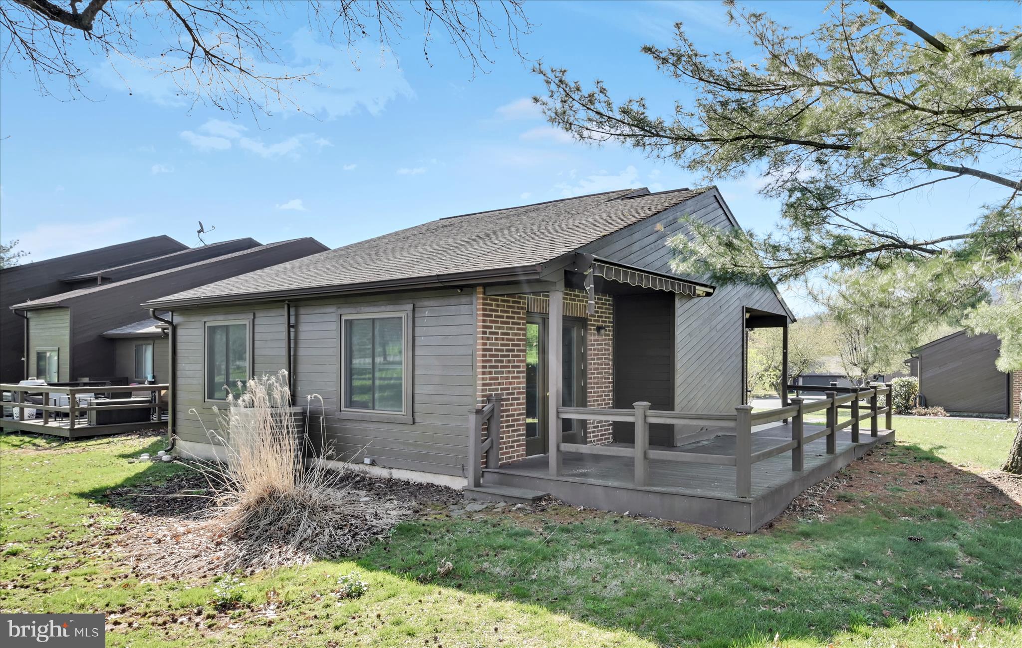 PINE BROOK - Residential