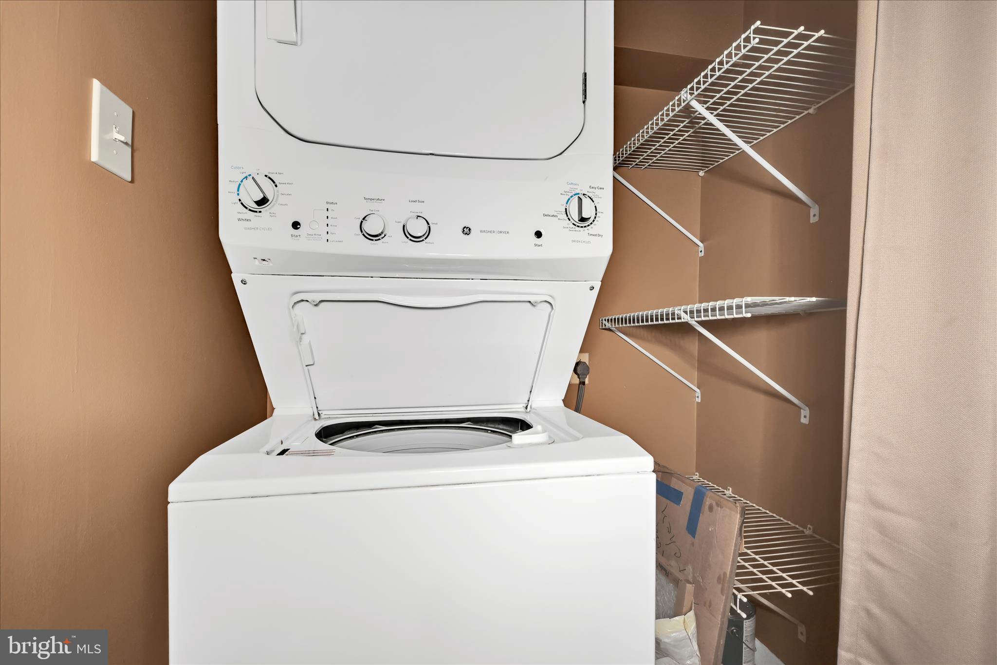 PINE BROOK - Residential