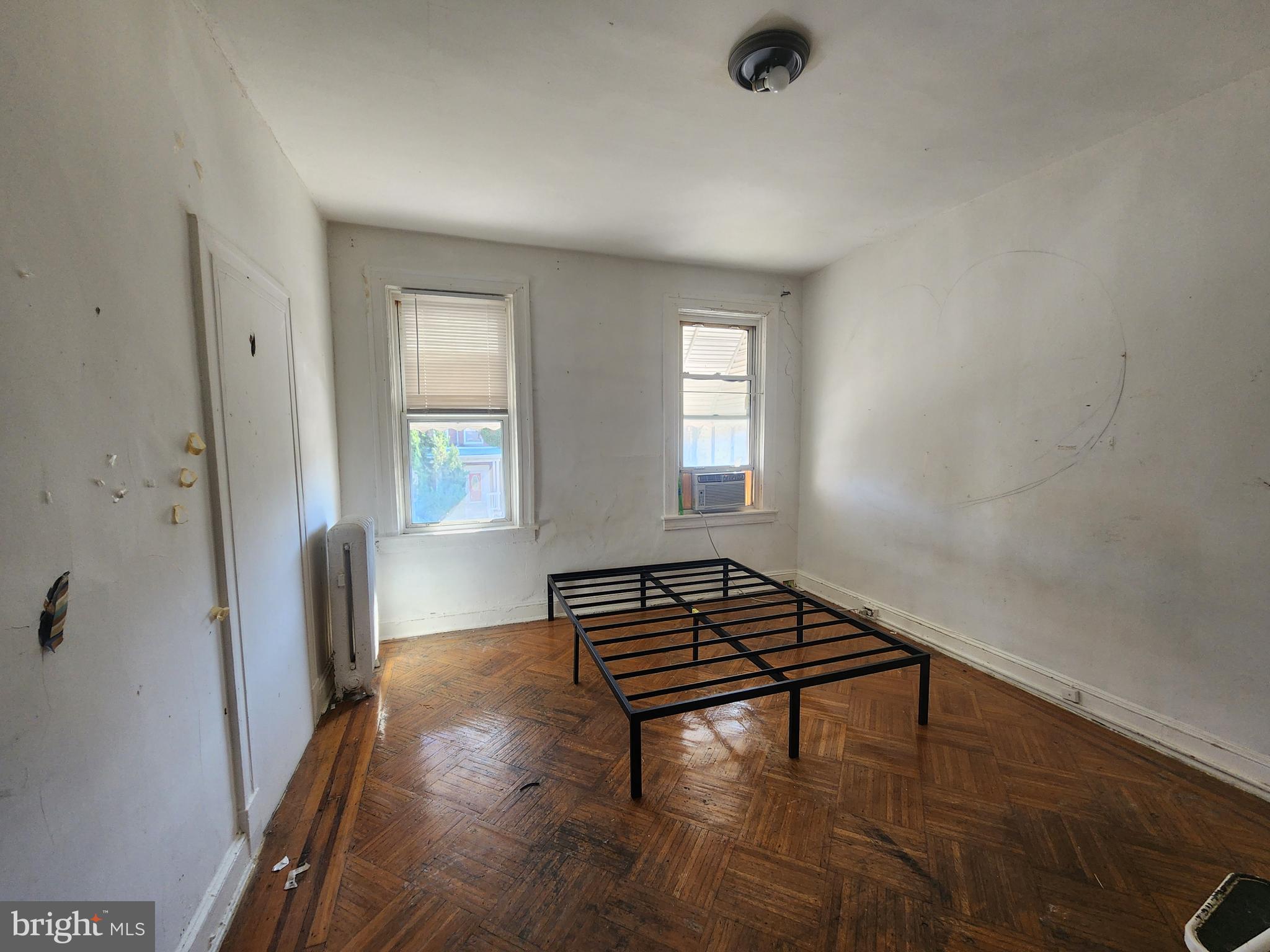 PARK CIRCLE - Residential