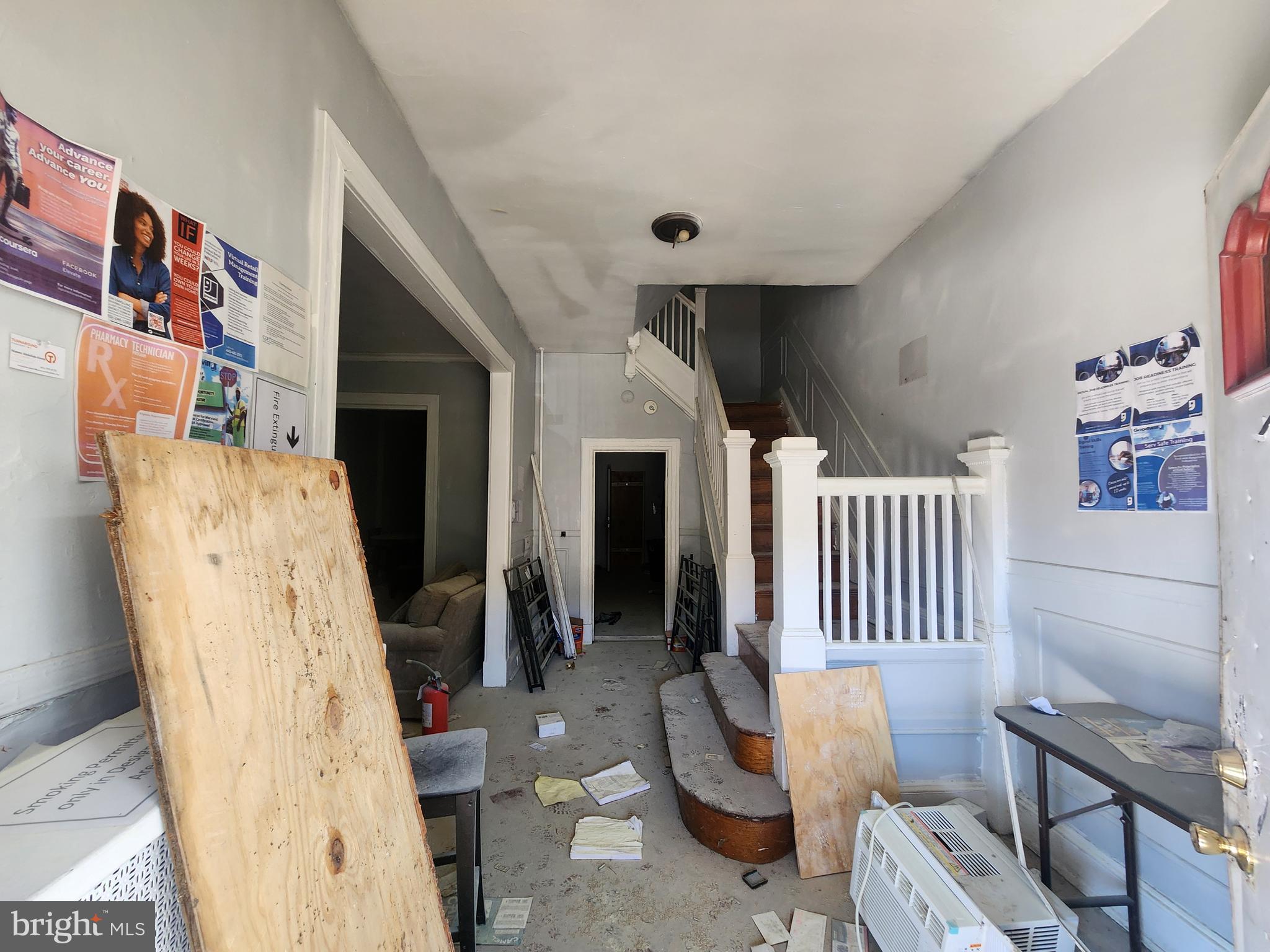 PARK CIRCLE - Residential