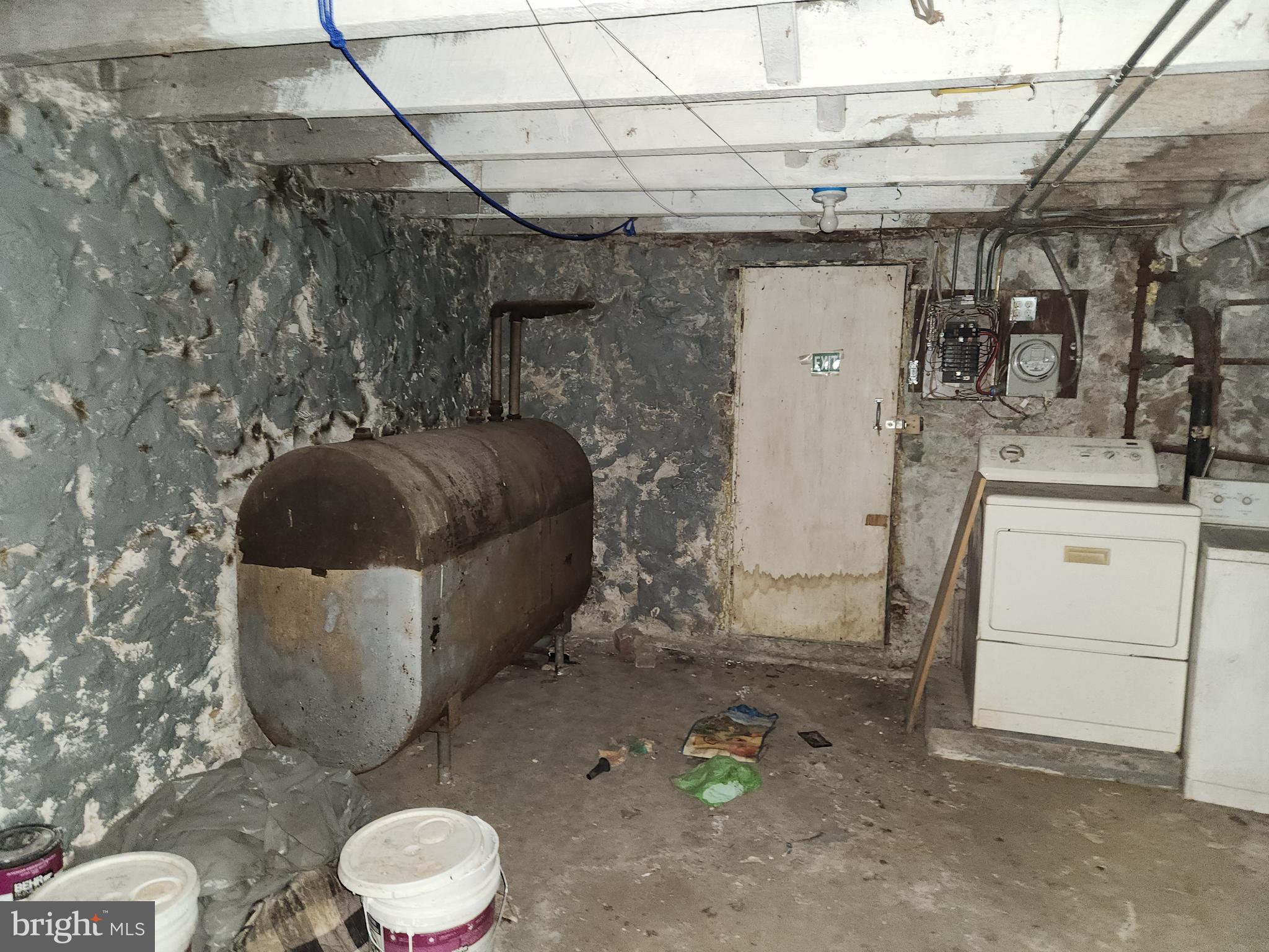 PARK CIRCLE - Residential