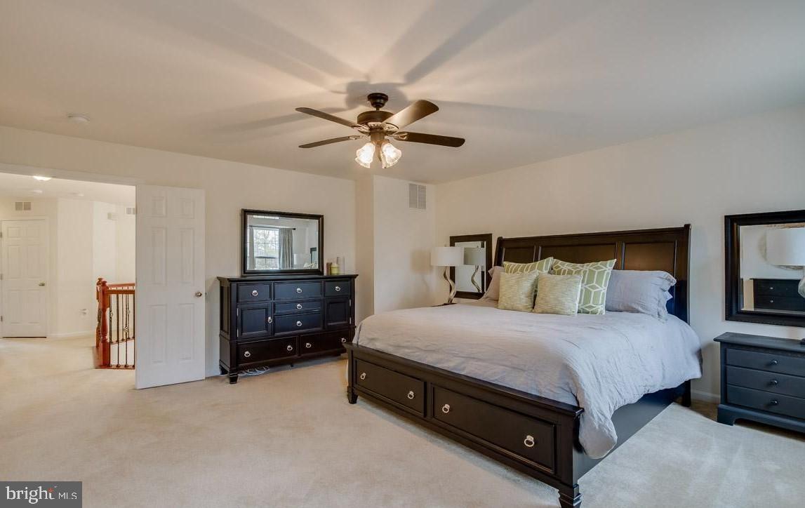 EAGLES POINTE - Residential