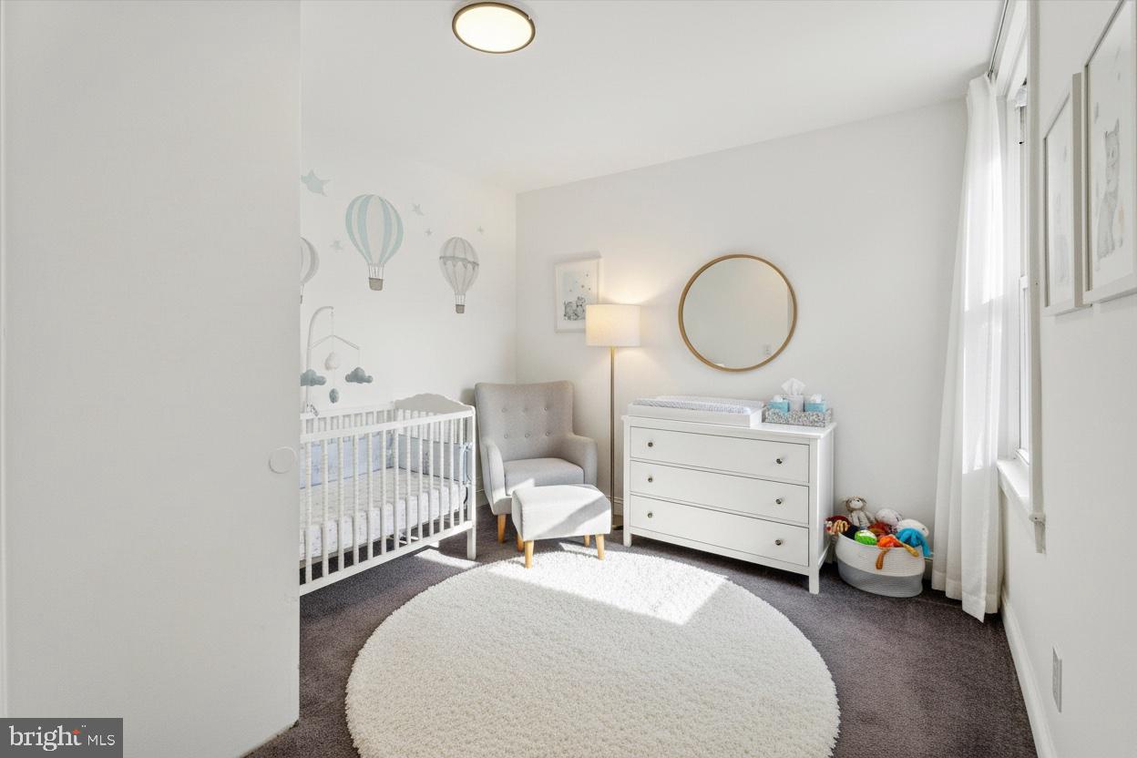 WEST OAK LANE - Residential