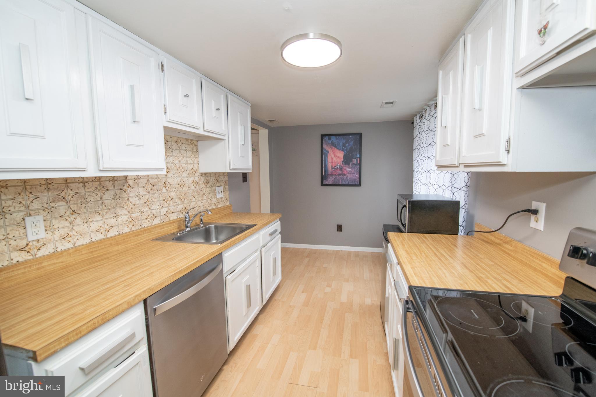TAREYTON ESTATES - Residential