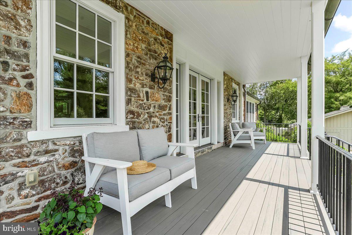 HILLOCH MANOR - Residential