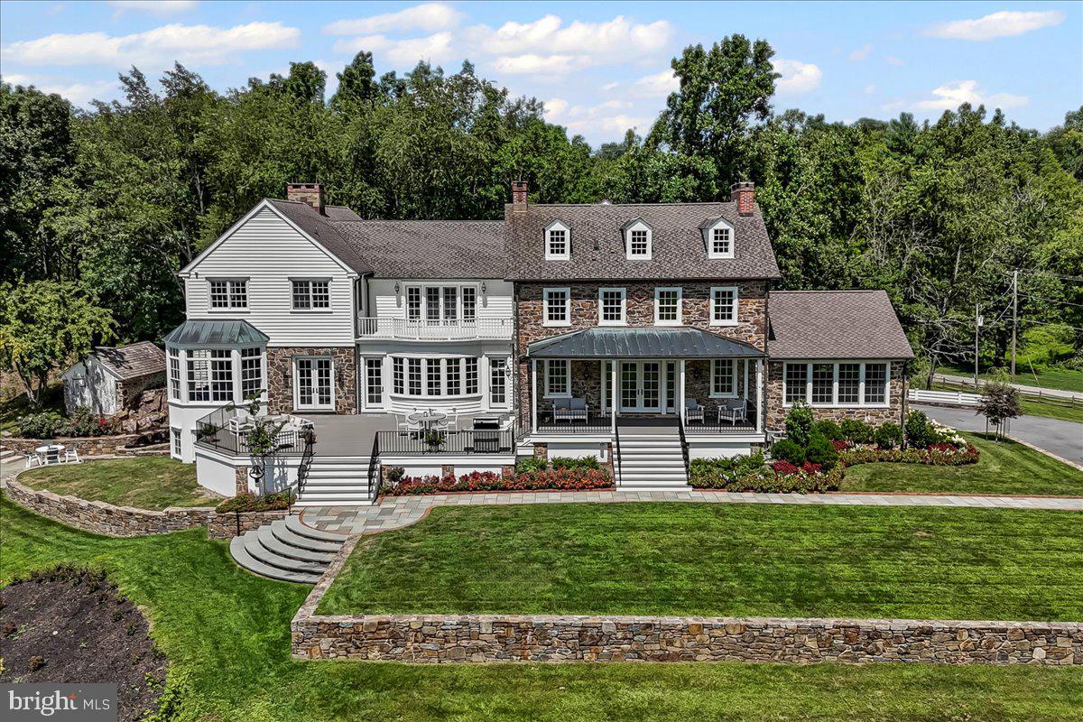 HILLOCH MANOR - Residential