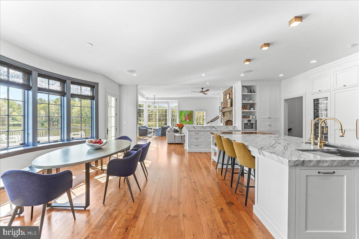 HILLOCH MANOR - Residential