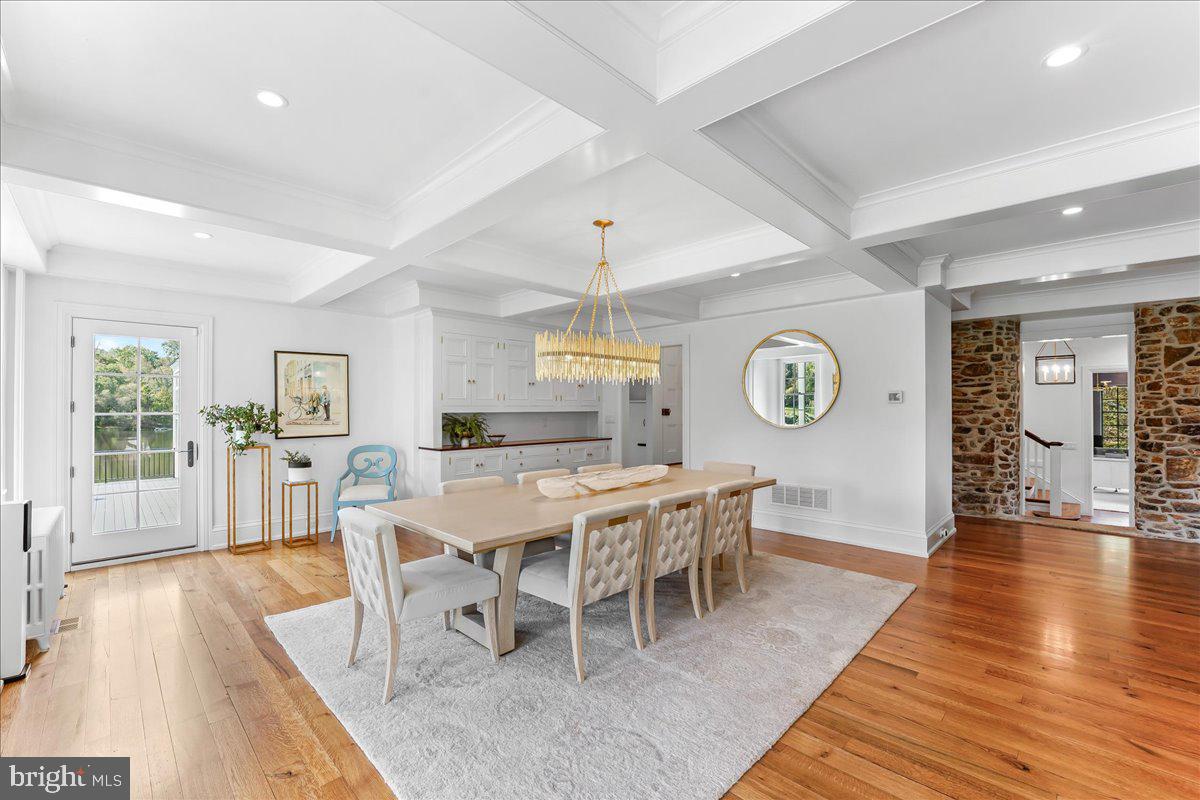 HILLOCH MANOR - Residential