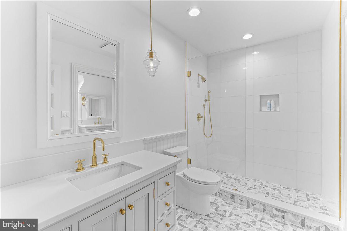 HILLOCH MANOR - Residential