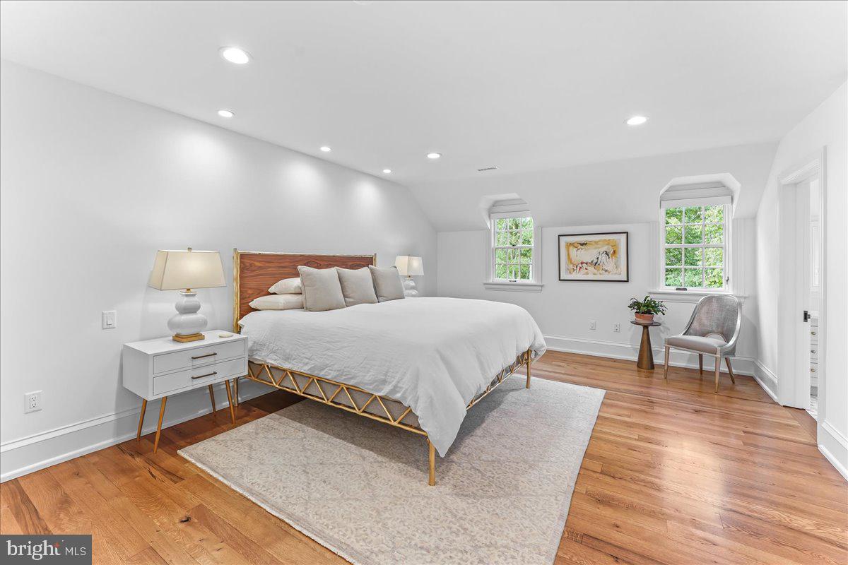 HILLOCH MANOR - Residential