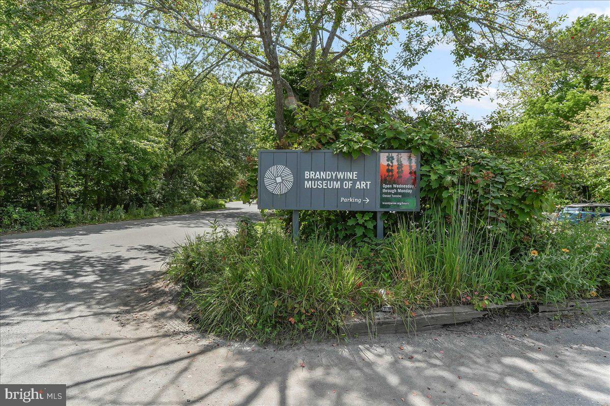 HILLOCH MANOR - Residential