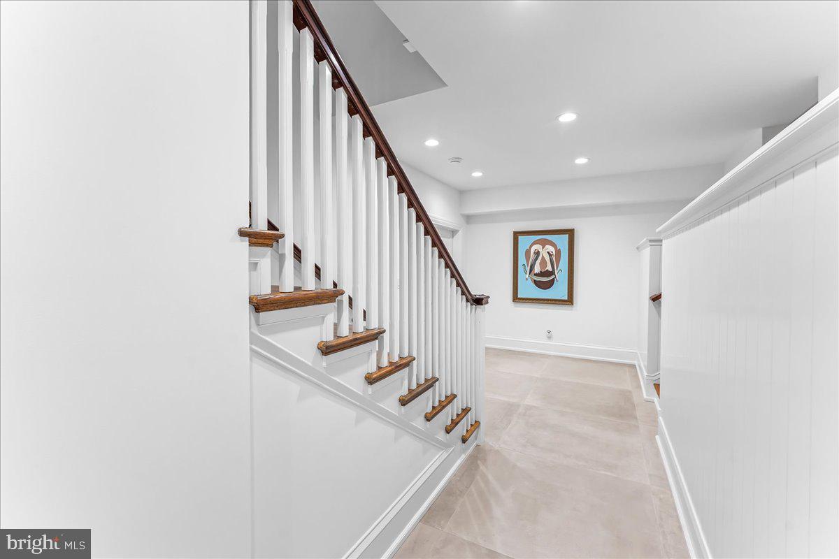 HILLOCH MANOR - Residential