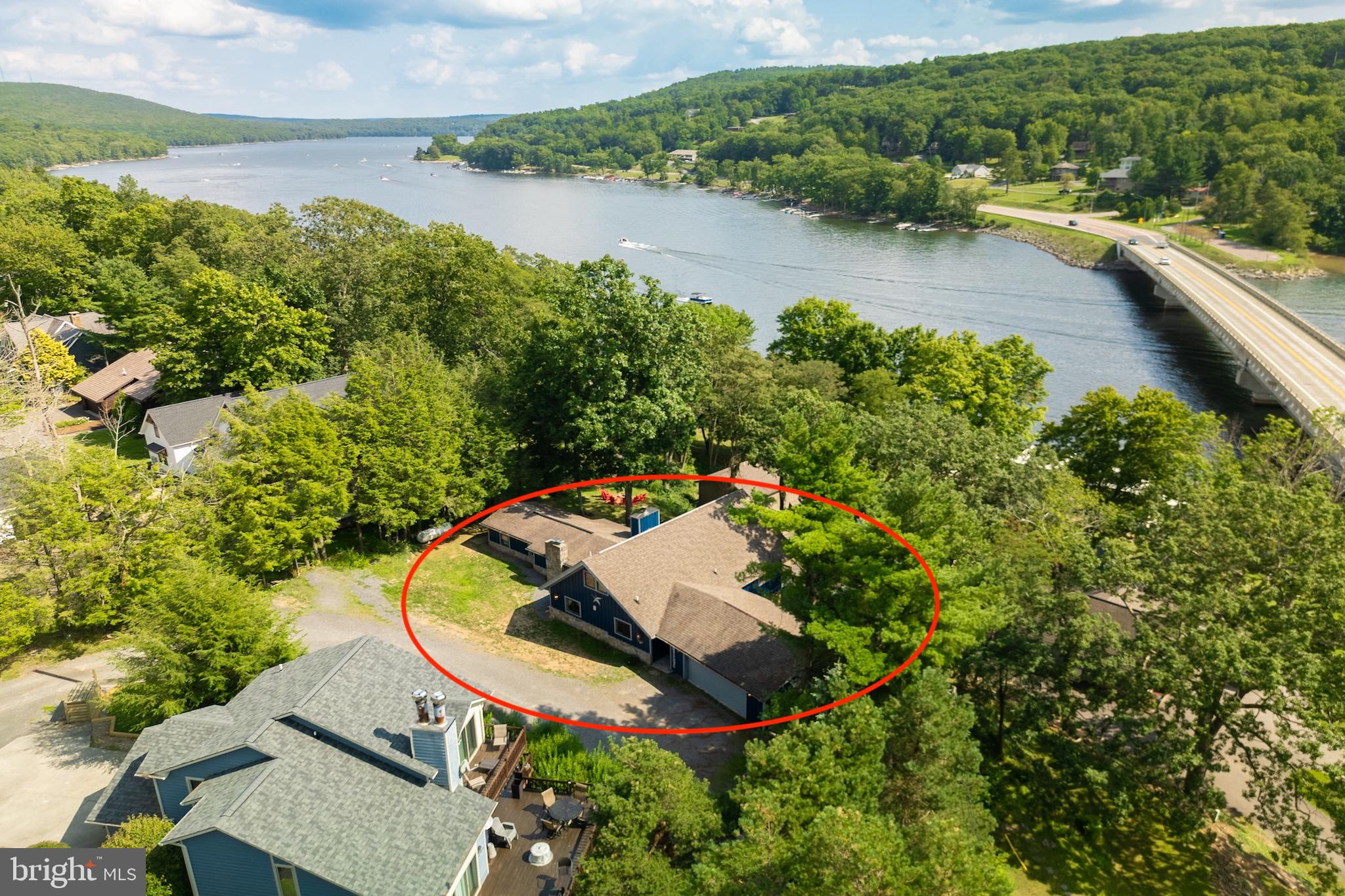 82 LANDMARK DRIVE 4
