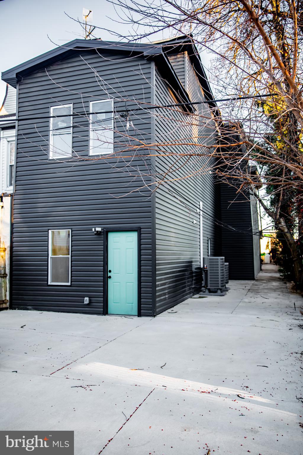 55 W SEYMOUR STREET