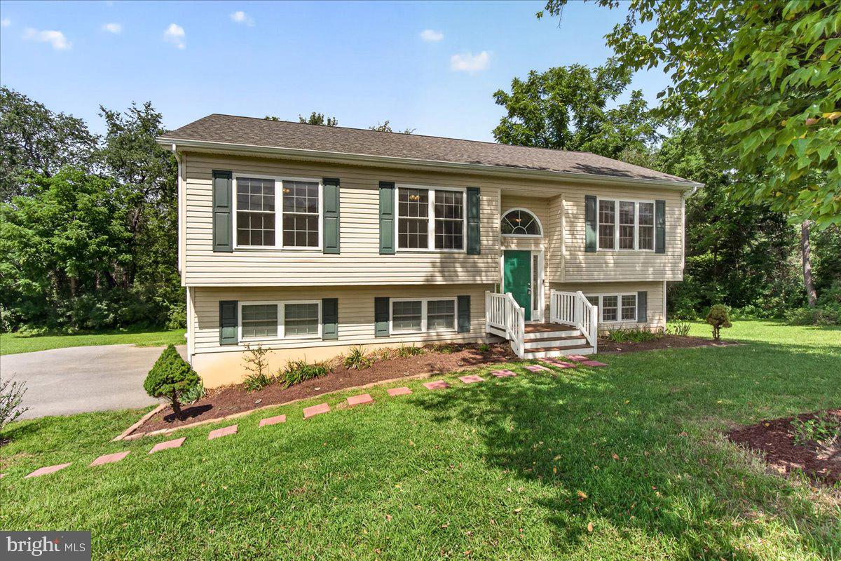 207 SANDPIPER LANE