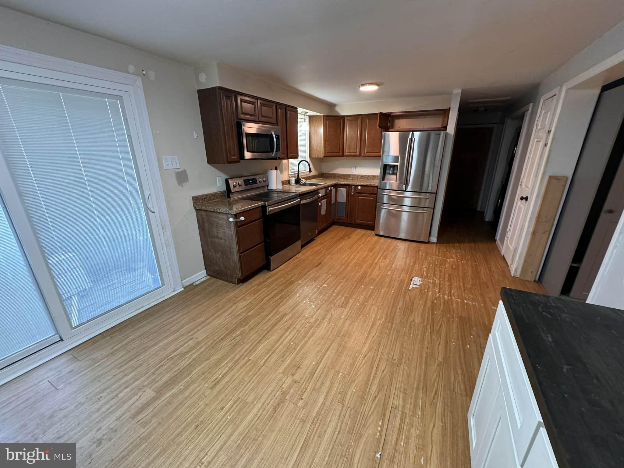 SOUTH HAMPTON - Residential