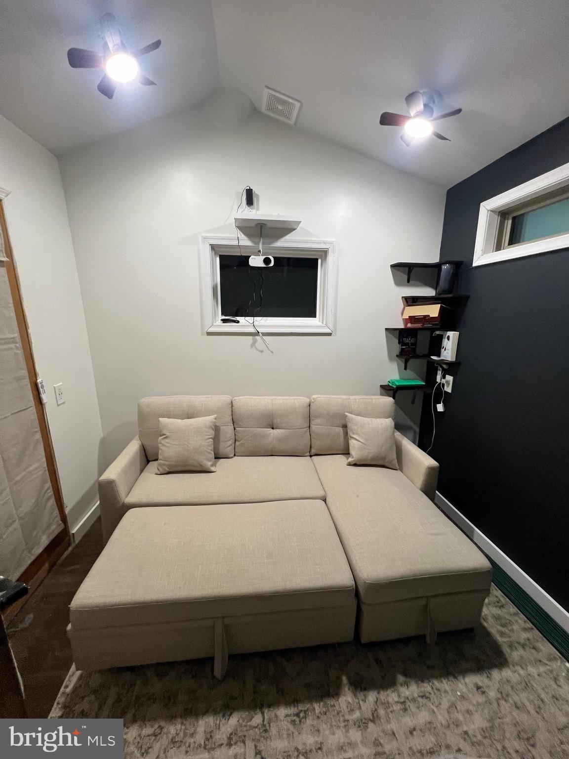 FOX CHASE - Residential