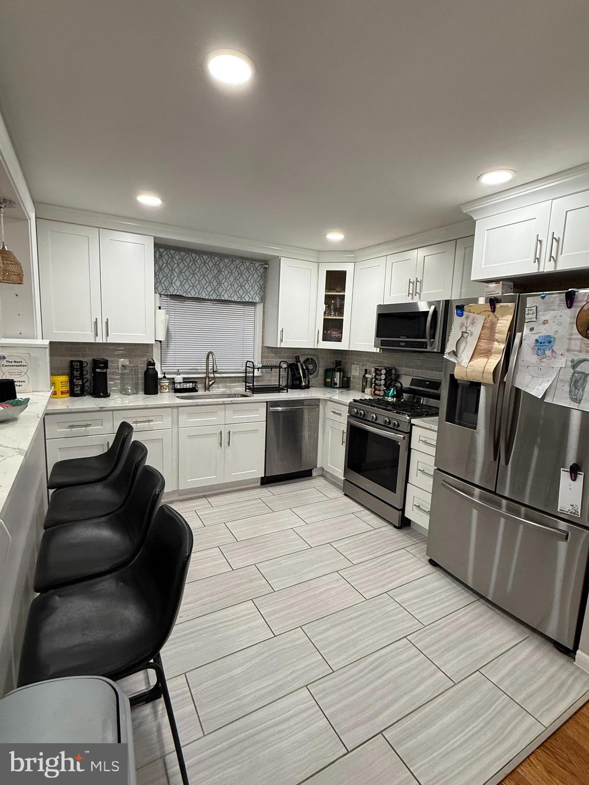 FOX CHASE - Residential