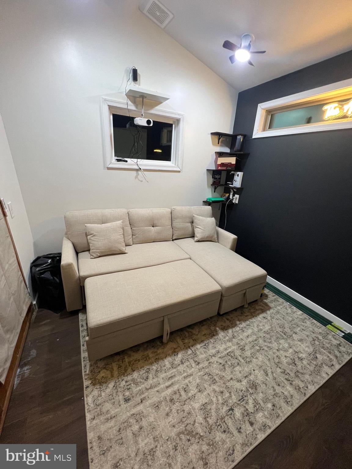 FOX CHASE - Residential