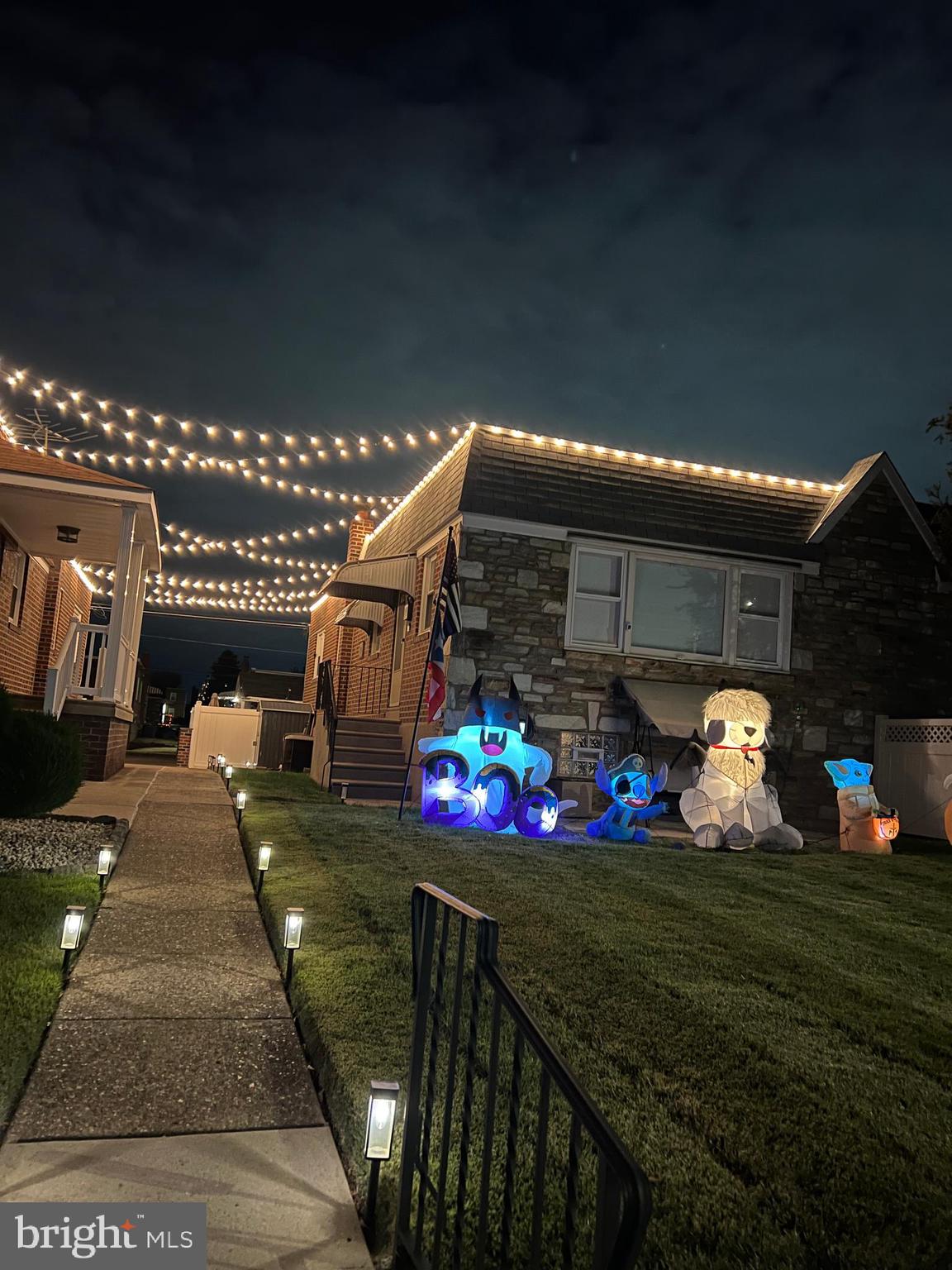 FOX CHASE - Residential