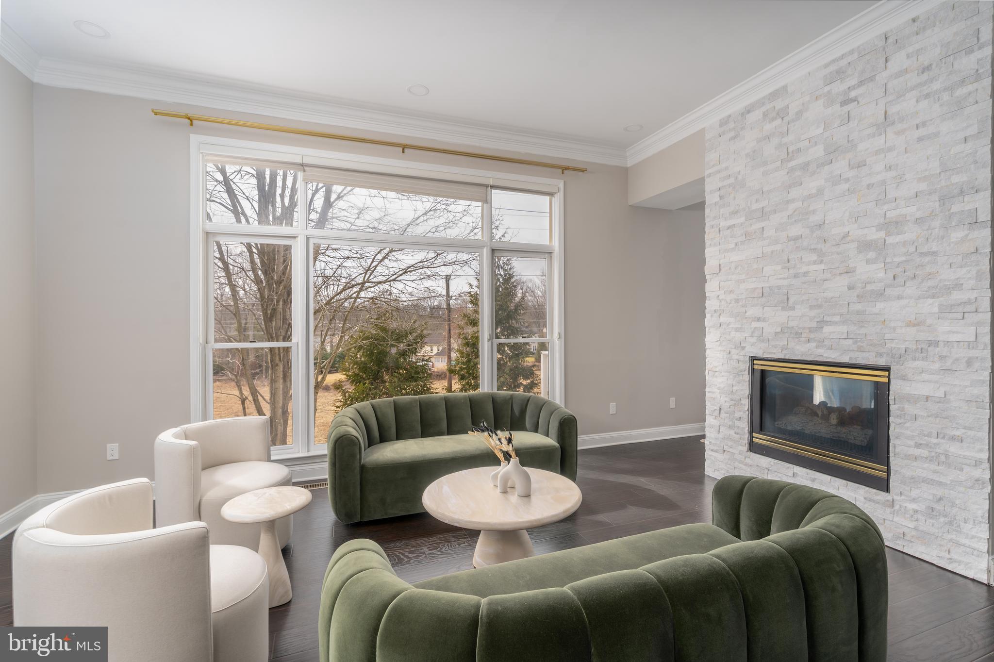 POTOMAC CREST - Residential