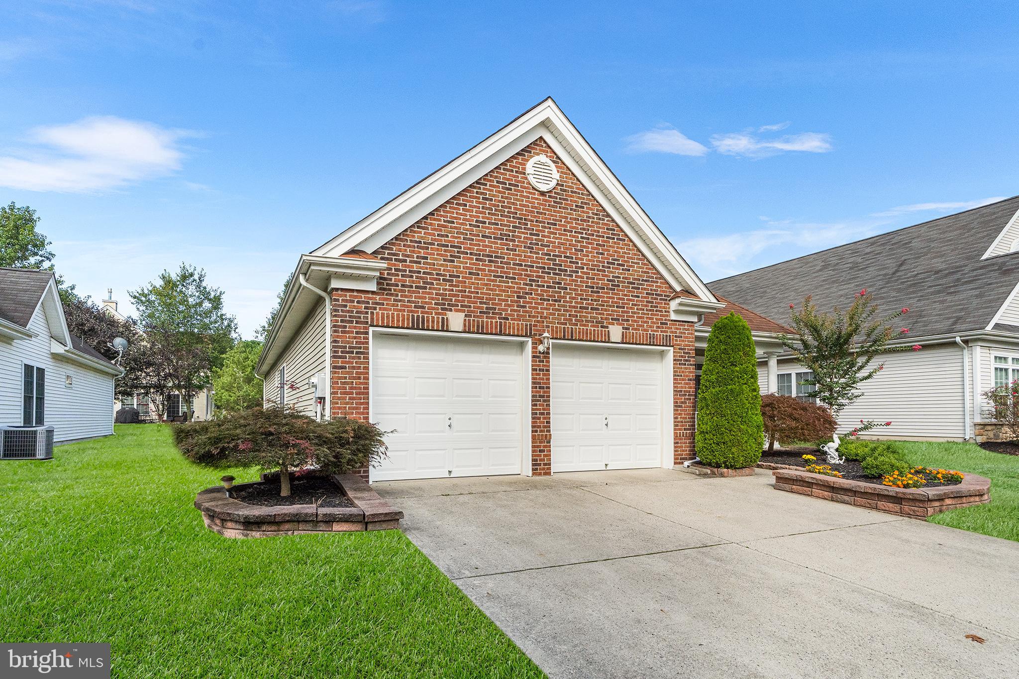 348 SUNFLOWER DRIVE