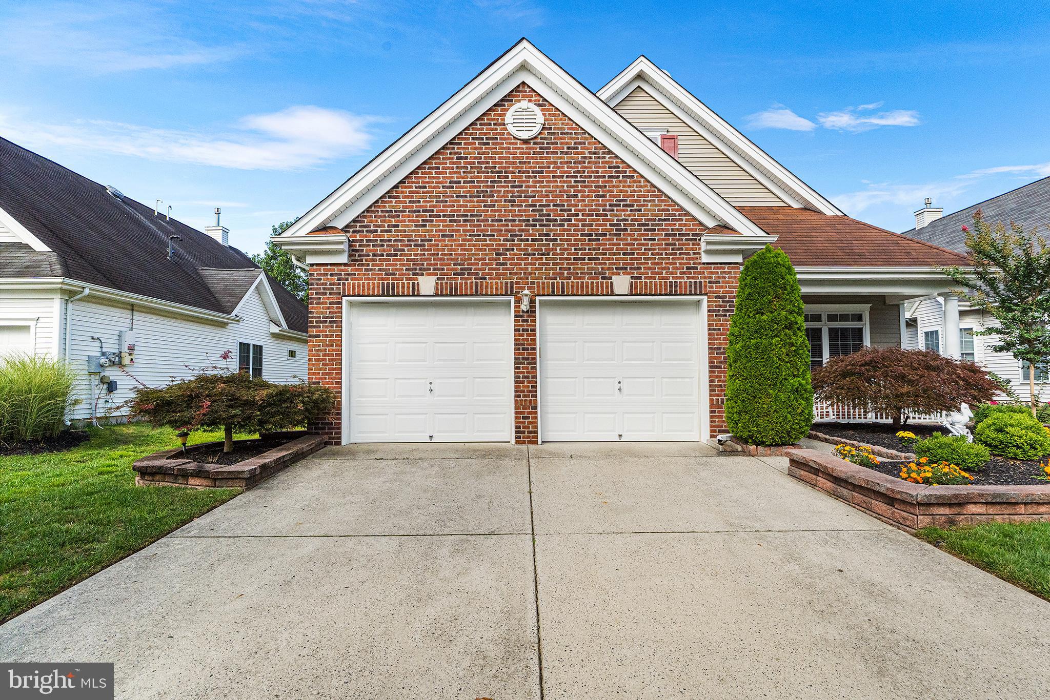 348 SUNFLOWER DRIVE