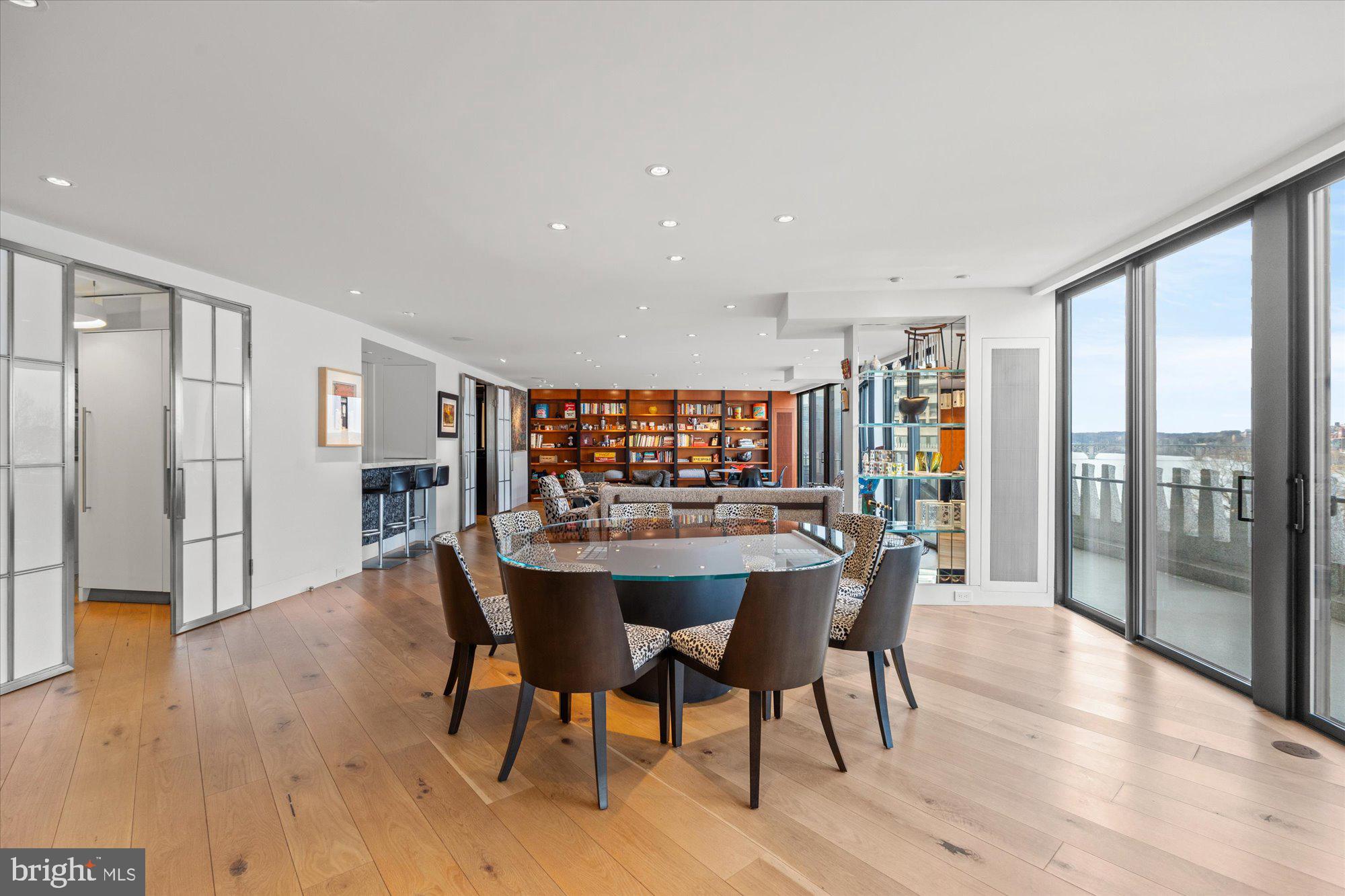 WATERGATE - Residential