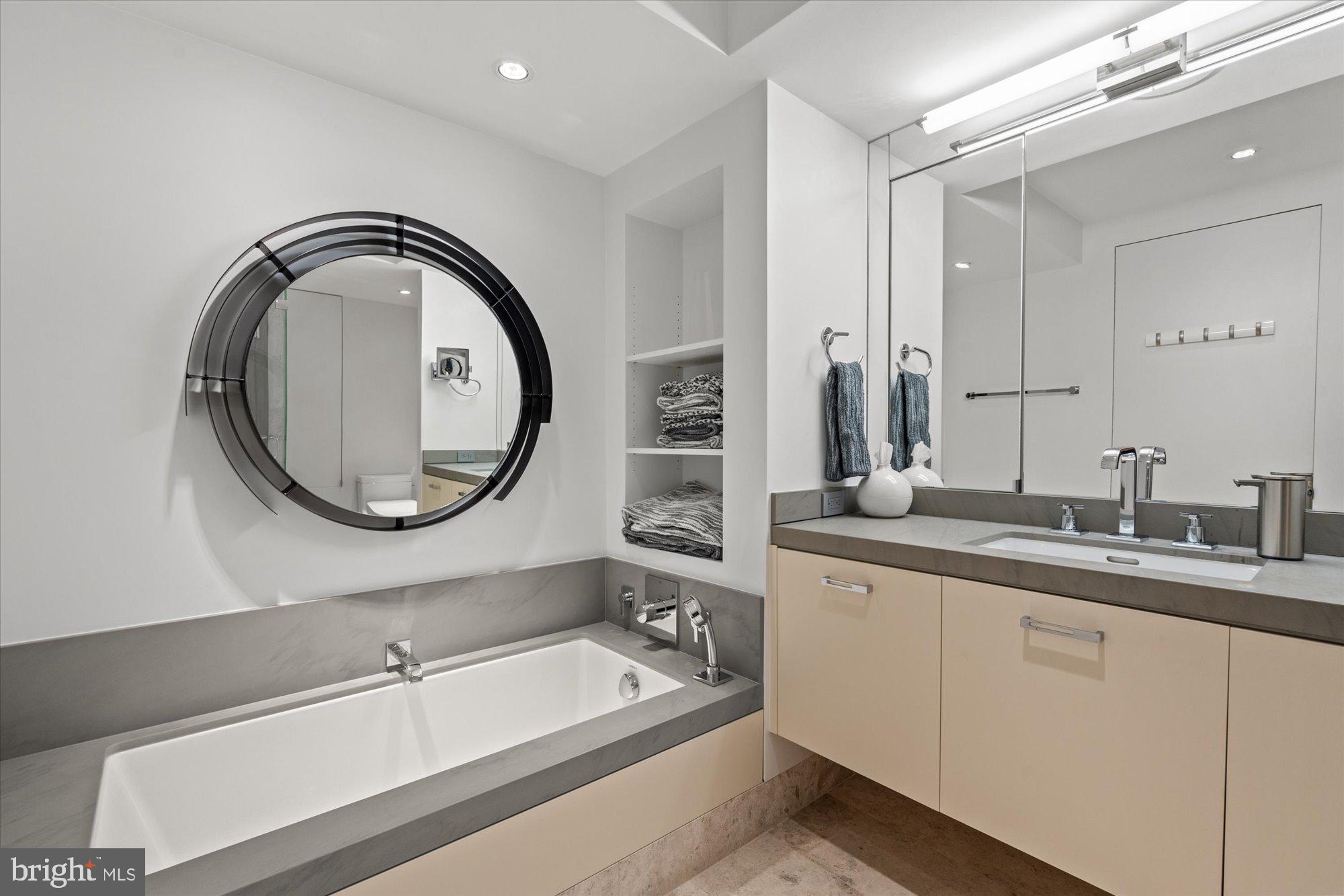 WATERGATE - Residential