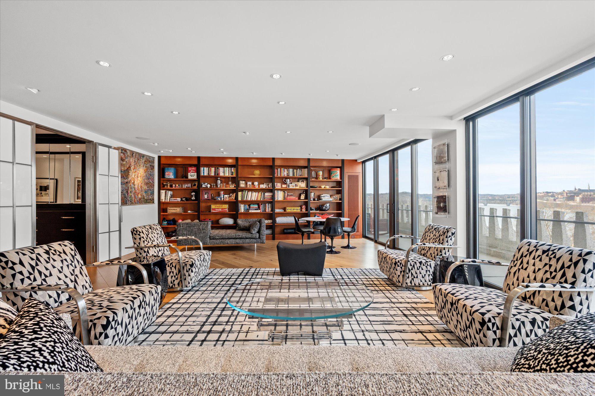 WATERGATE - Residential