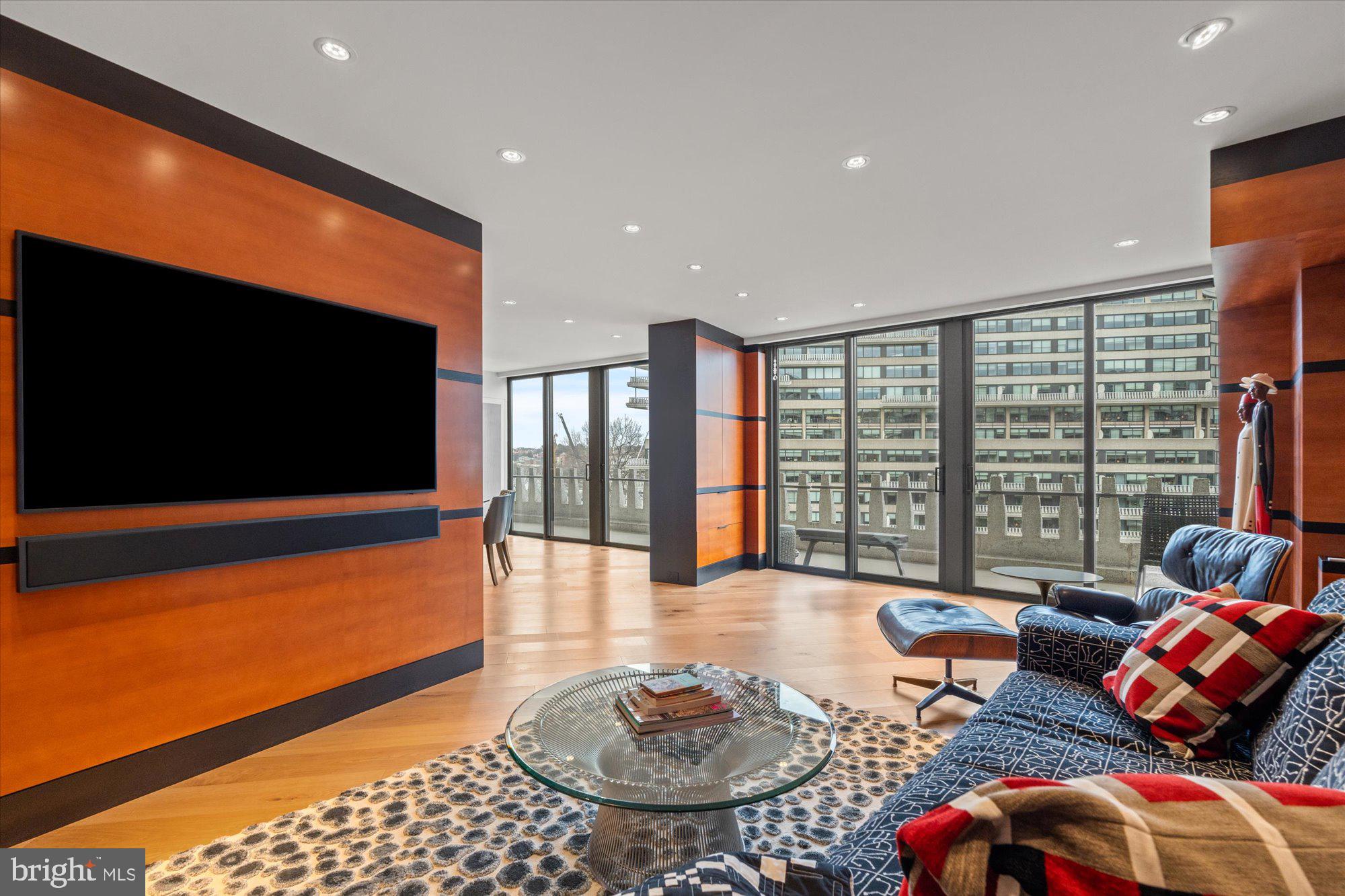 WATERGATE - Residential