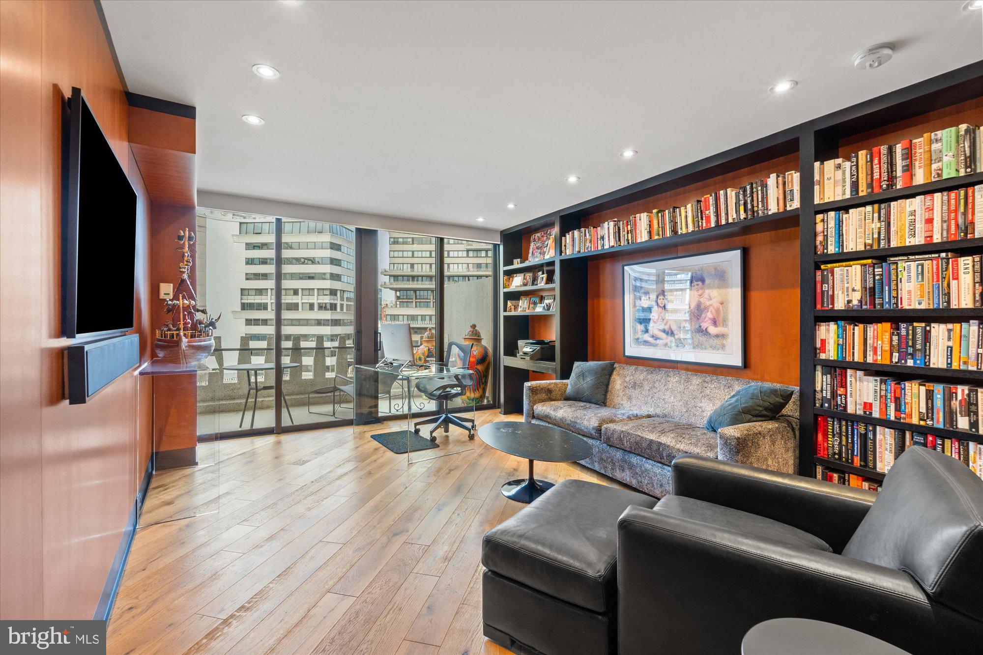 WATERGATE - Residential
