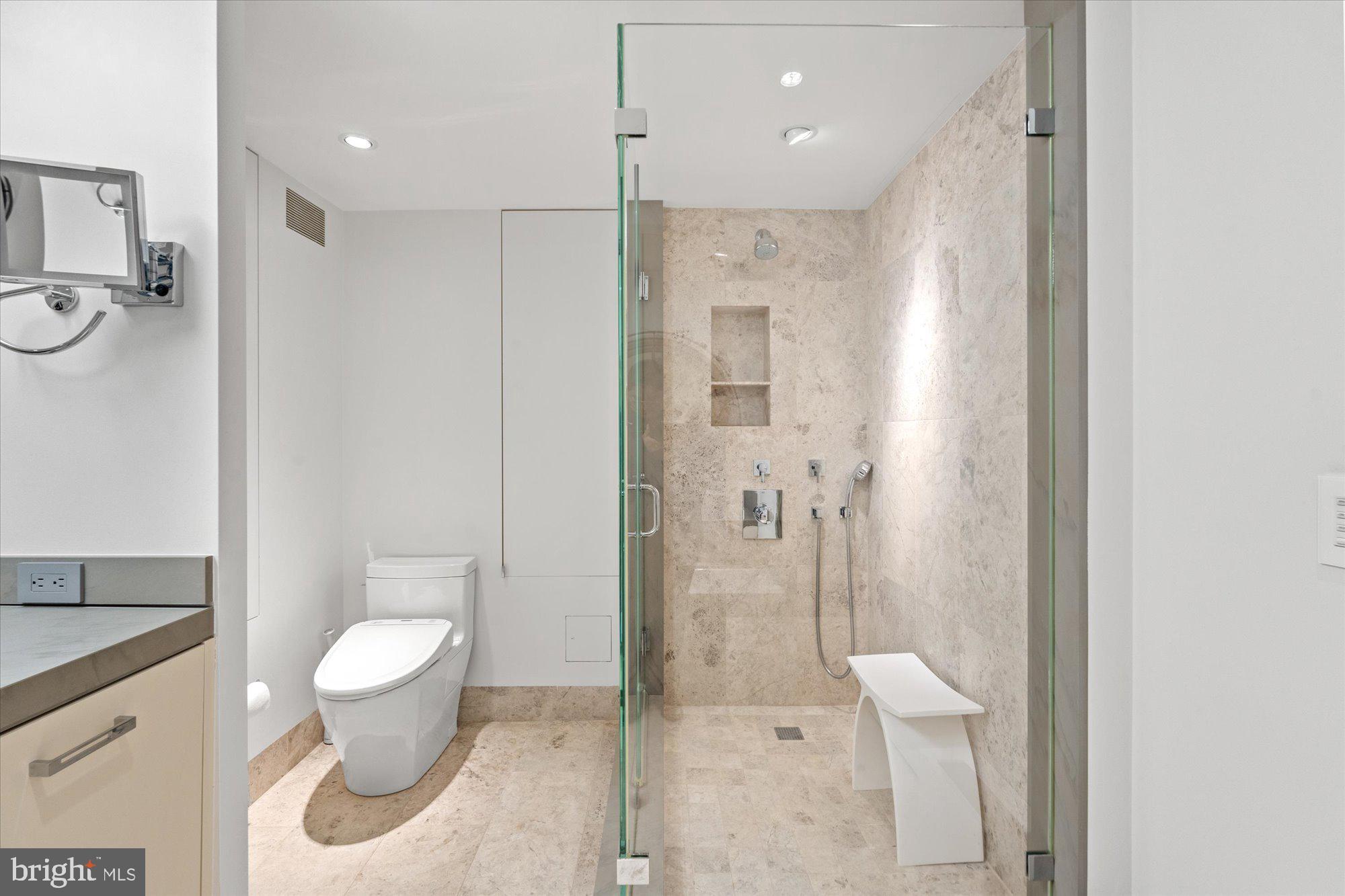 WATERGATE - Residential