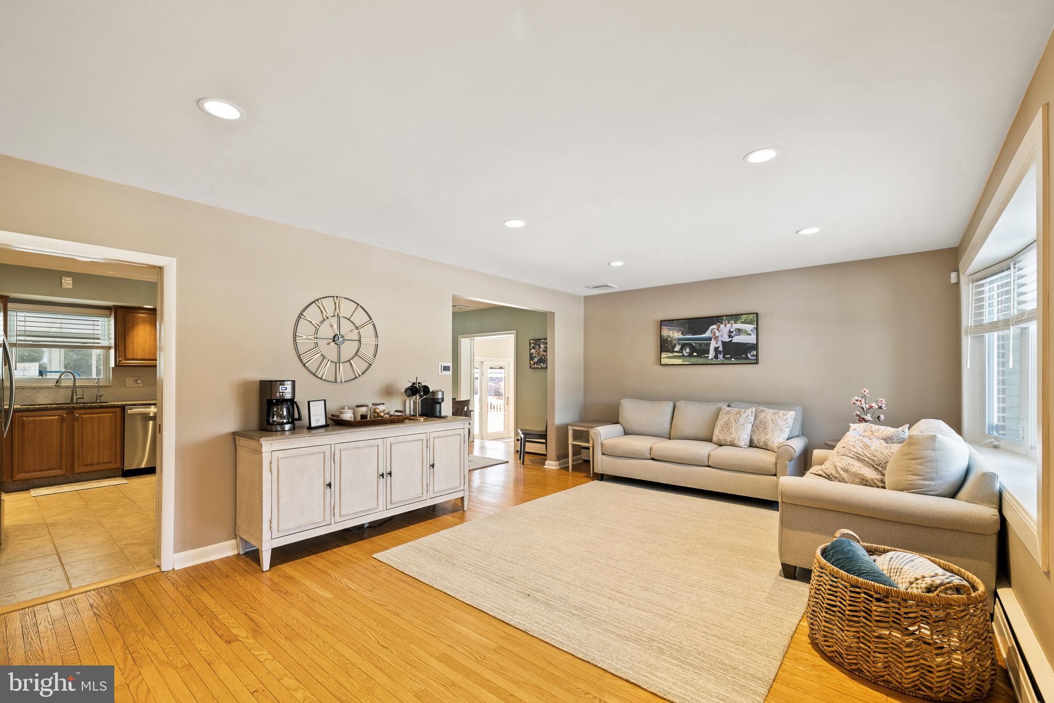 MEADOWLANDS MANOR - Residential