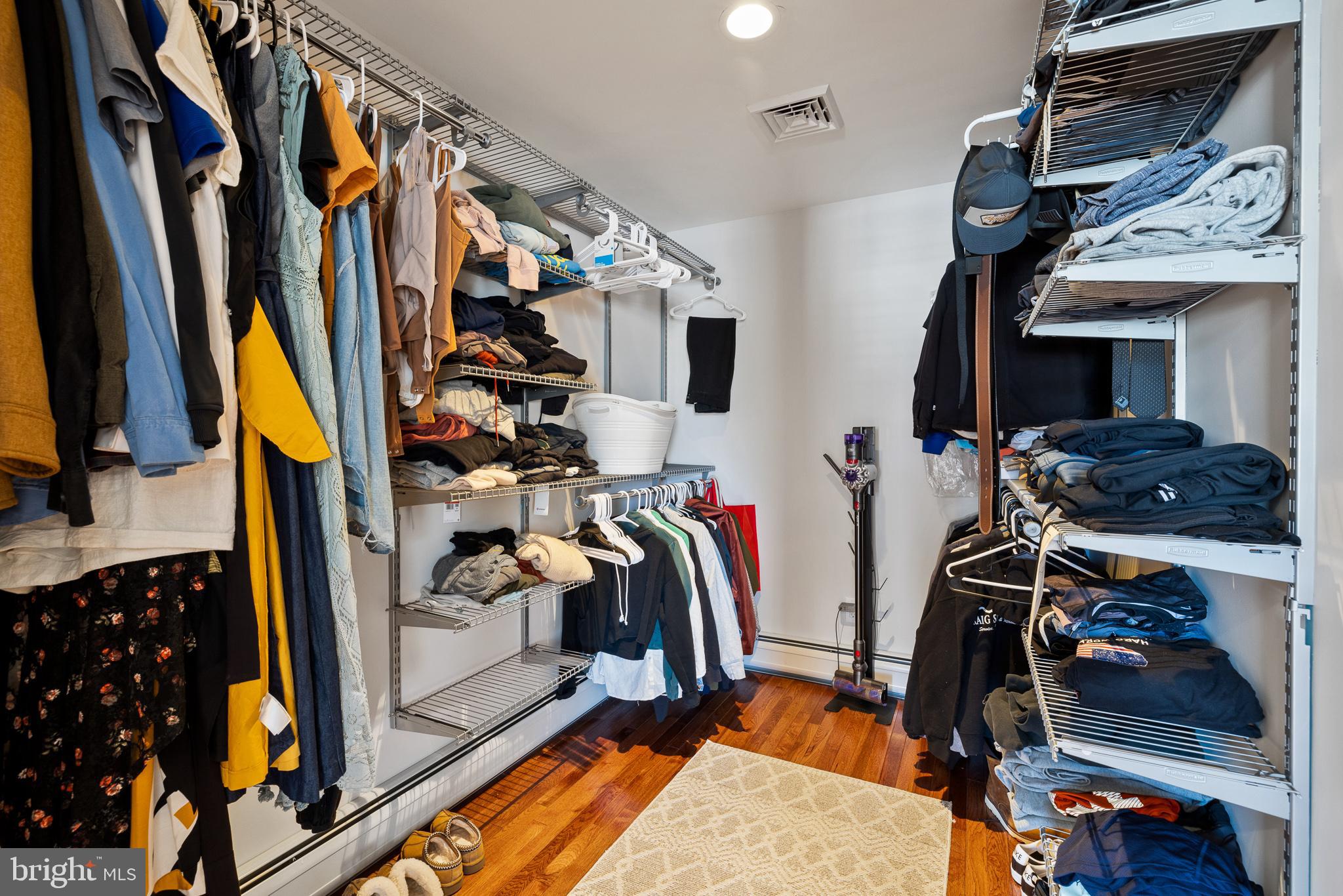 MEADOWLANDS MANOR - Residential