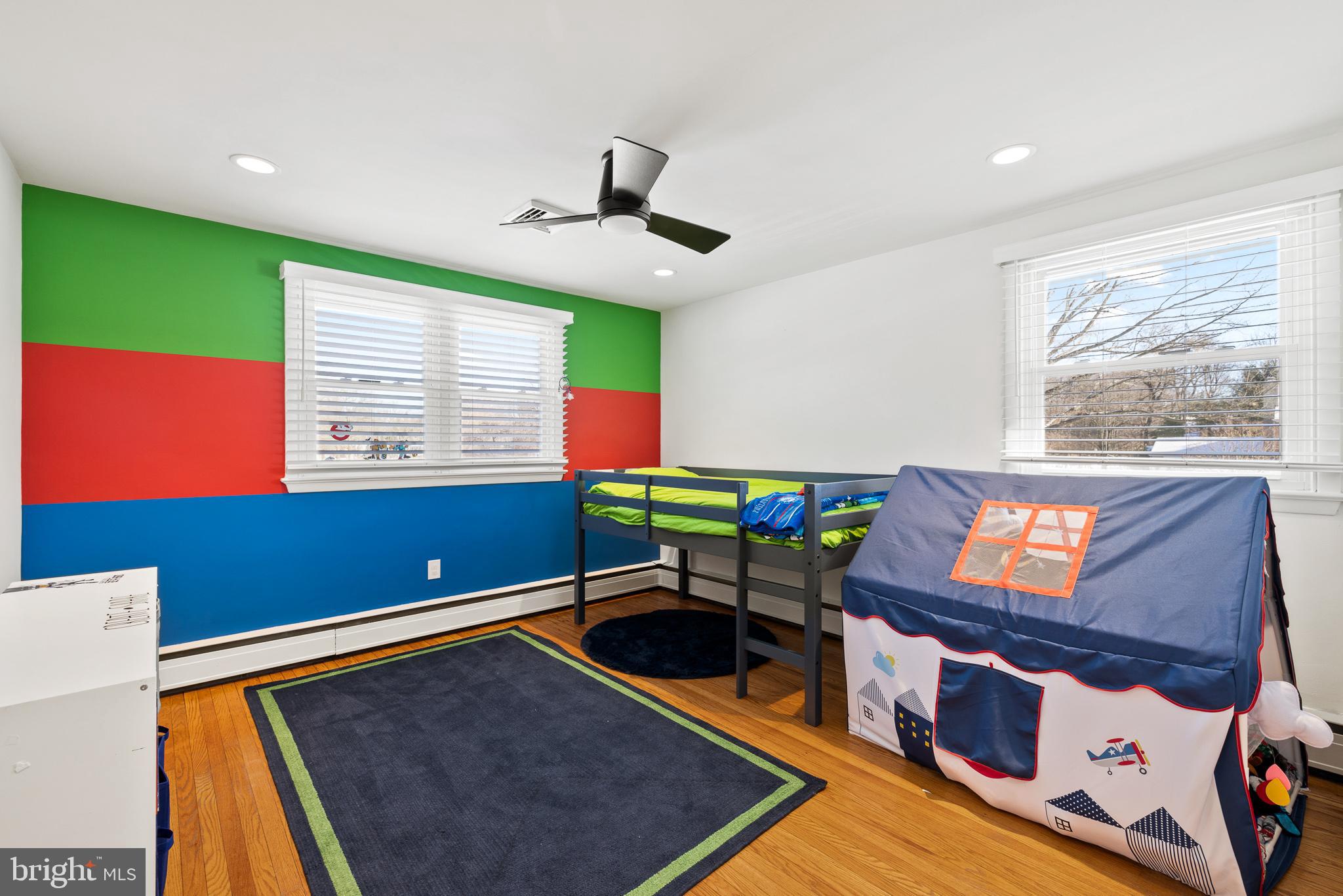 MEADOWLANDS MANOR - Residential