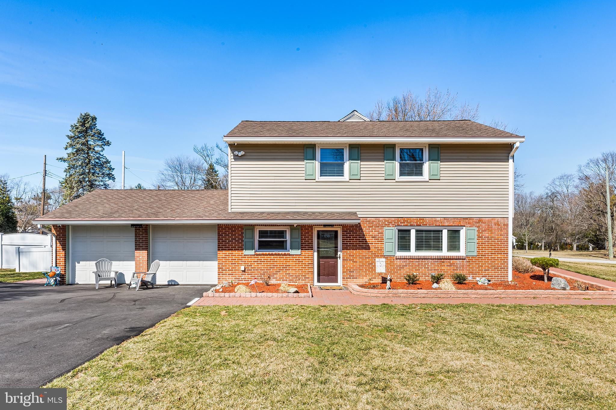 MEADOWLANDS MANOR - Residential