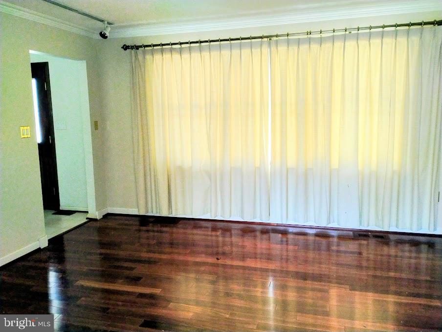 EAGLE HILL - Residential